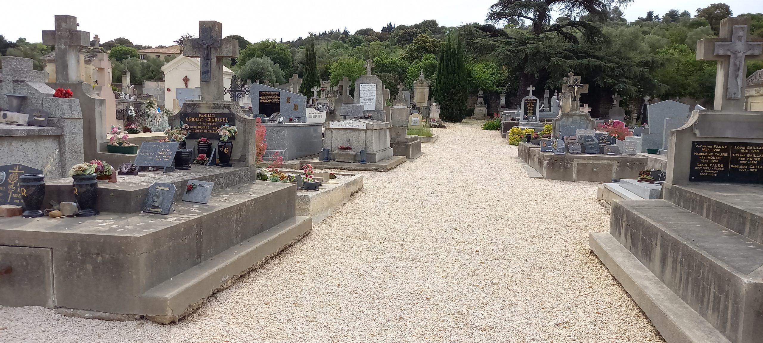 Cimetière Ville de Montfrin Ville de Montfrin